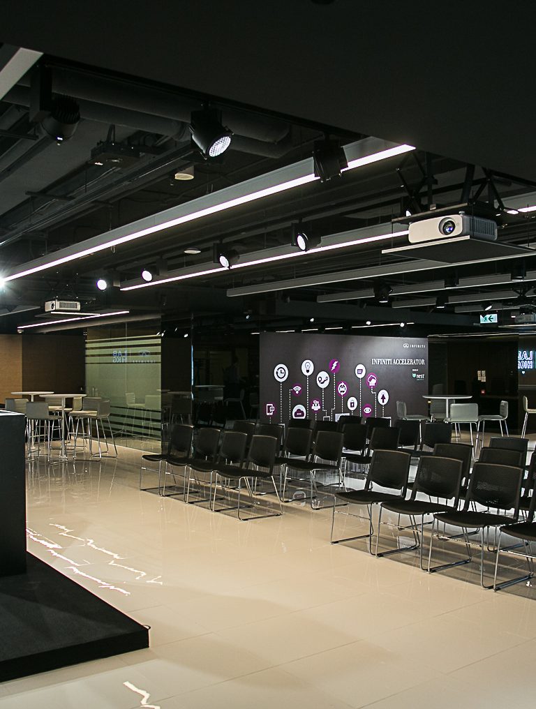 02_Infiniti Lab