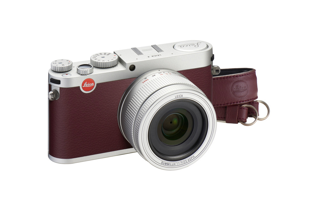 為慶祝Leica大阪梅田阪急百貨店開業10周年而設計的Leica Maroon X版本