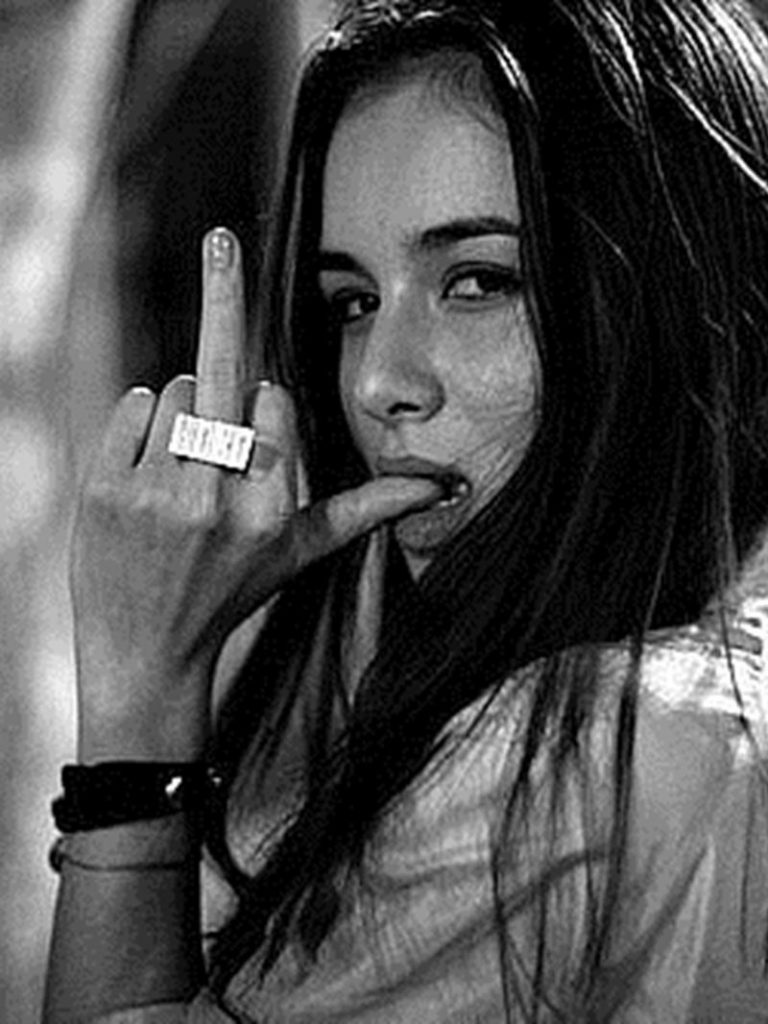 2012-04-22-hotgirlmiddlefinger-hotgirlmiddlefinger2 (Copy)