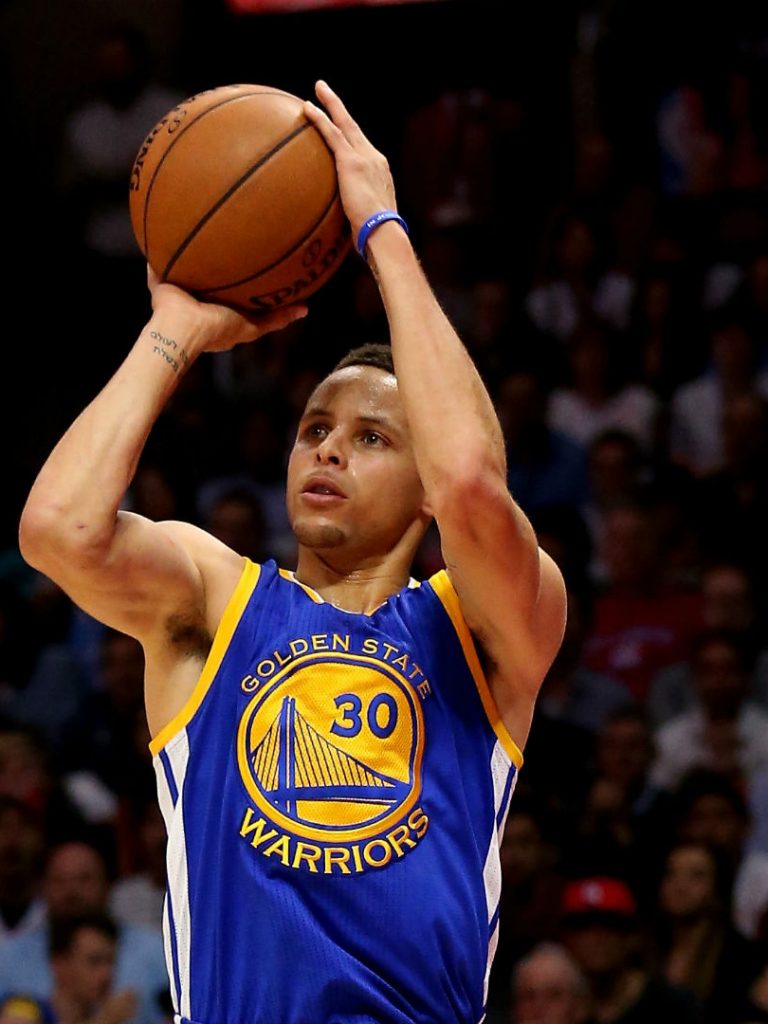 stephencurry410gettyus_argftwmm8jhr1gb2q5e5gt5fc