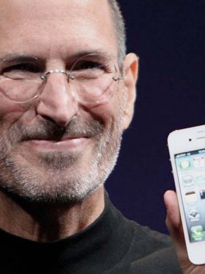 Steve_Jobs_Headshot_2010-CROPx