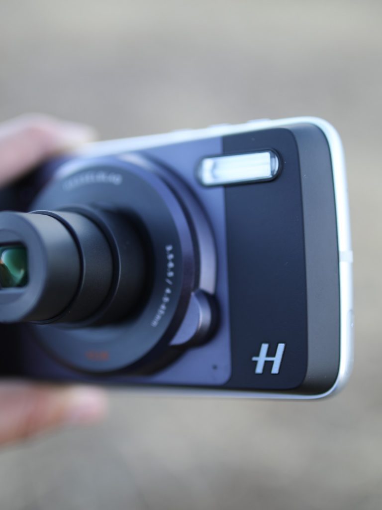 Hasselblad-True-Zoom-motomod-Motorola-Review-1-2