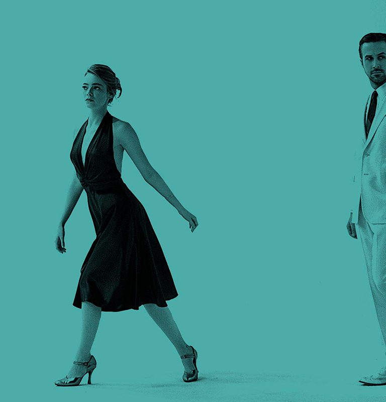 《La La Land》是第73屆威尼斯影展的開幕片，由Emma Stone配Ryan Gosling這組合，我們早在《Crazy, Stupid, Love. 》與《Gangster Squad》睇過兩次，今次由Ryan Gosling演的爵士鋼琴手Sebastian在洛杉磯，遇上並愛上充滿夢想的女演員Emma Stone演的Mia，愛情故事是重點，但更有睇頭的是這是一部歌舞片。你不但能看到怪怪美女Emma Stone翩翩起舞，還可以聽到她用其磁性的歌聲，預告率先唱一段《Audition (The Fools Who Dream) 》十分治療！