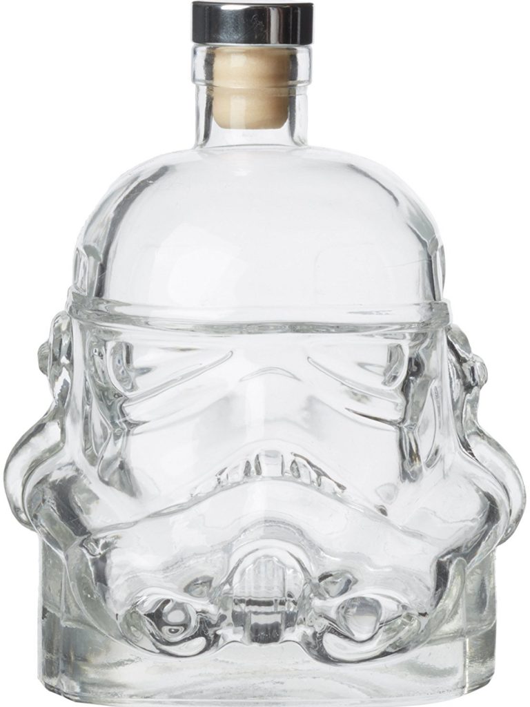 Stormtrooper 的盛酒器也真比較少見，但也真過癮，看著酒慢慢的倒出來，就如Stormtrooper的能量漸漸用完一樣。