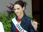 2017-06-07 16_10_55-Gal Gadot's Pageant Past_ Wonder Woman Star Dazzled as Miss Israel _ E! News