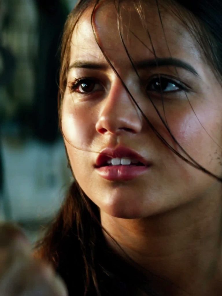 Isabela-Moner-Transformers-The-Last-Knight-Best-Wallpaper-20180