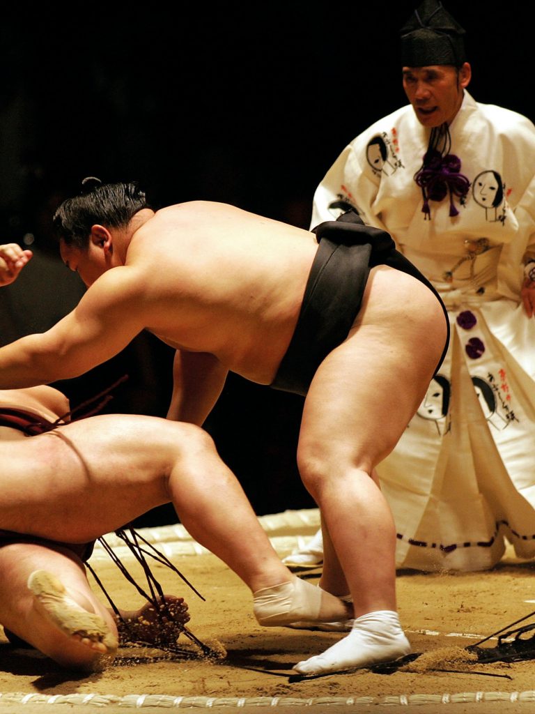japanese-sumo-wrestlers-34-jpg