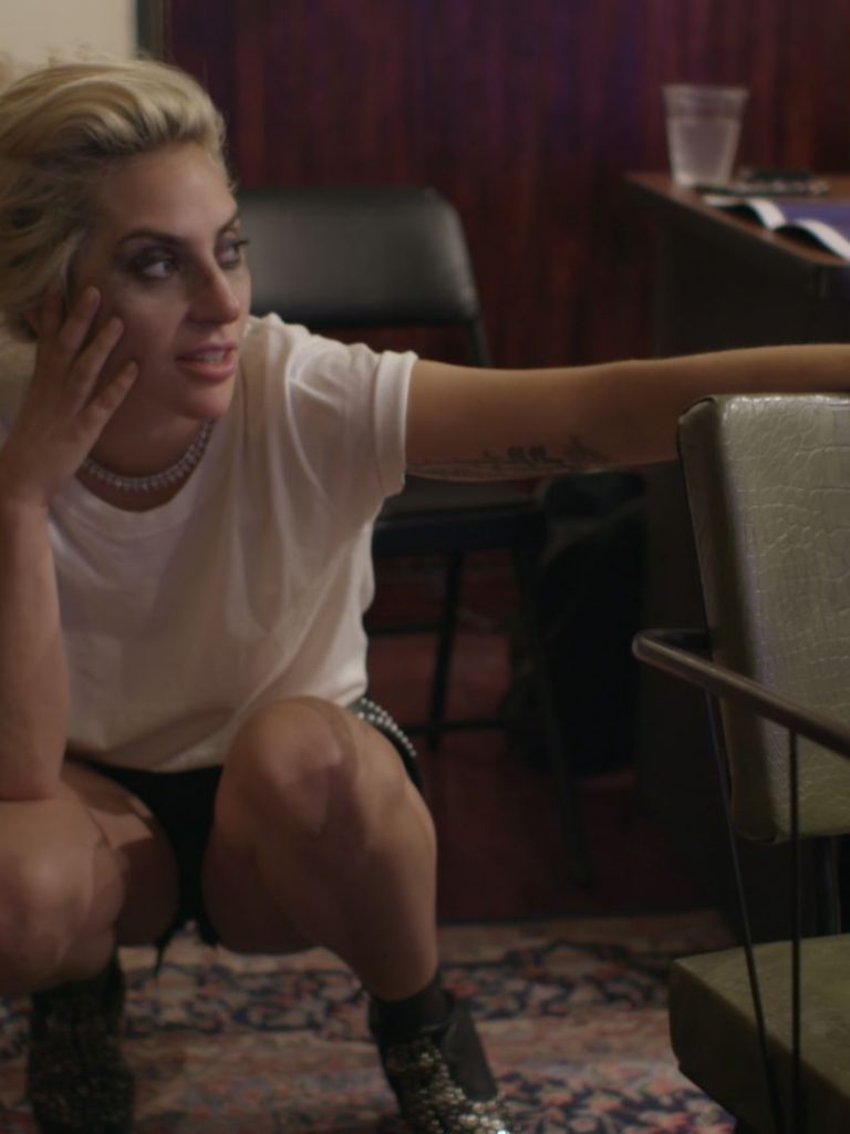 Gaga Five Foot Two_04