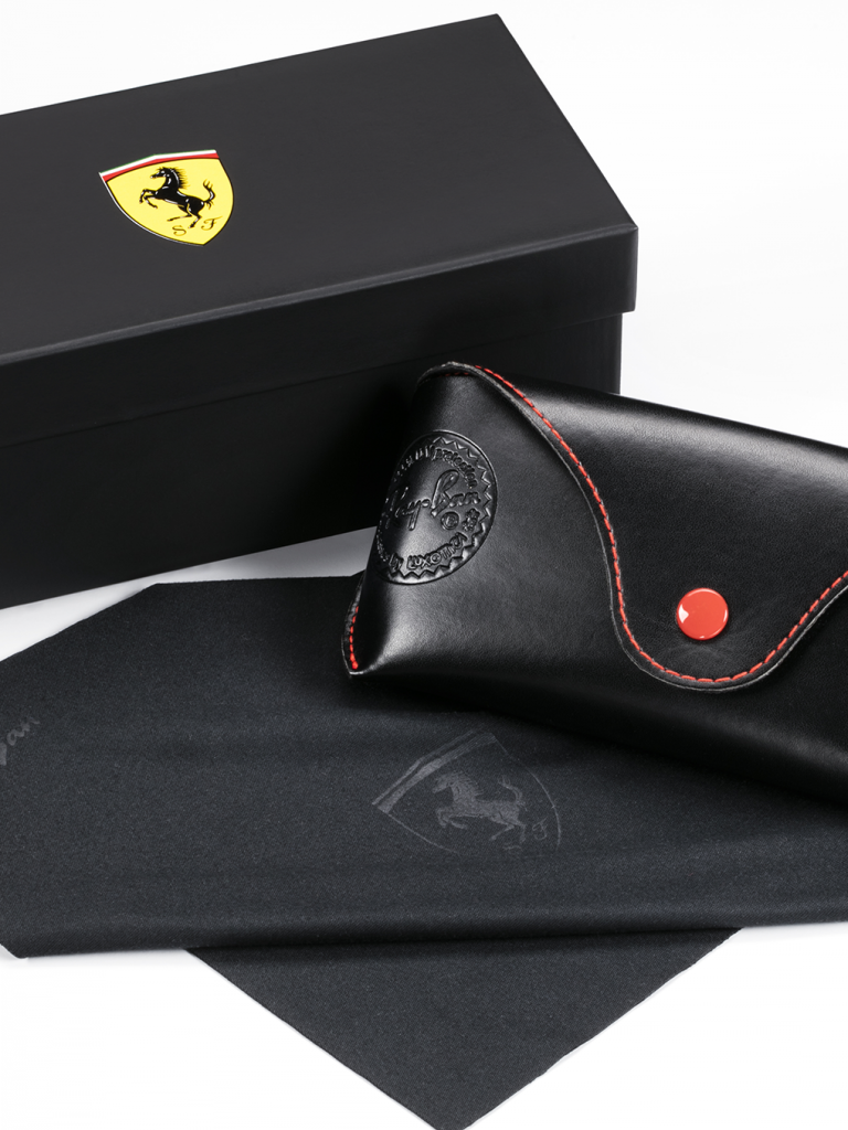 RAY-BAN_SCUDERIA_FERRARI_CAPSULE_COLLECTION_PACKAGING_3