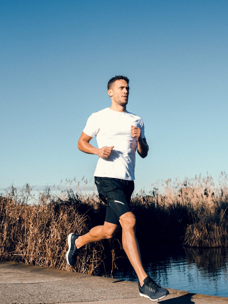 2017HERO15_Outdoor_Run_3610