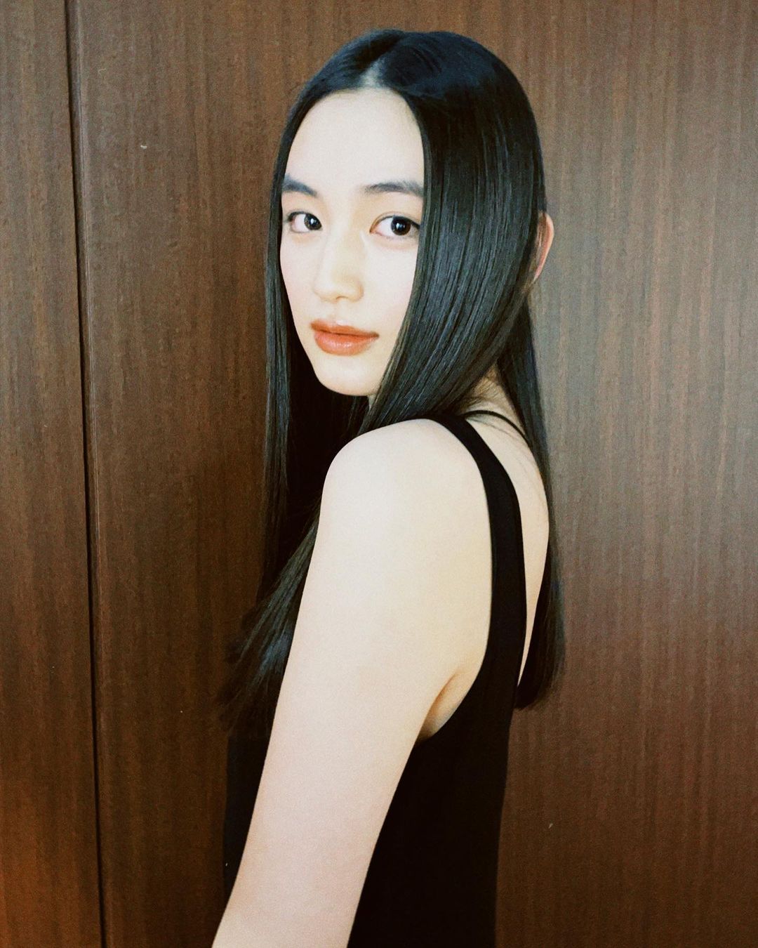 《First Love初戀》年輕版滿島光表現亮眼！「90年代美少女」八木莉可子還是「寶礦力女神」？