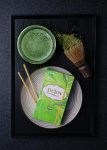 抺茶慕絲夾心餅乾棒吃下去甜而不膩