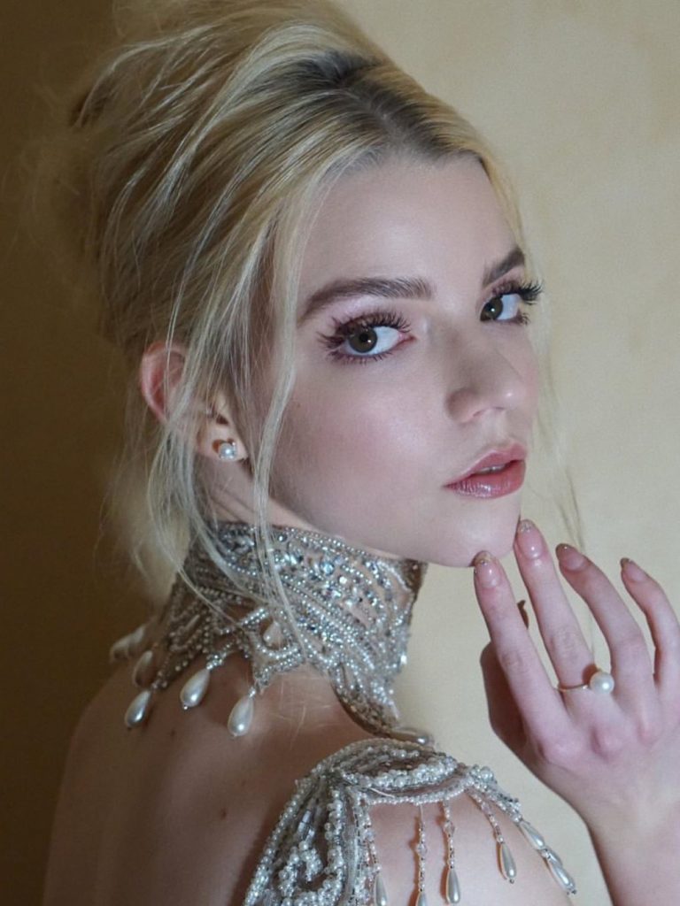 anyataylorjoy_87237883_2547407608850998_6613244478798837940_n