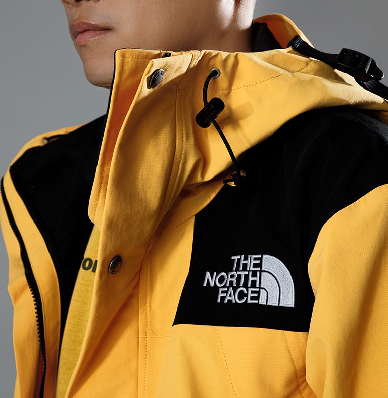 1990 MOUNTAIN JACKET FUTURELIGHT_MENS_MODEL LOOK03