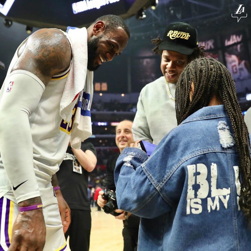 PHOTO / IG@lakers