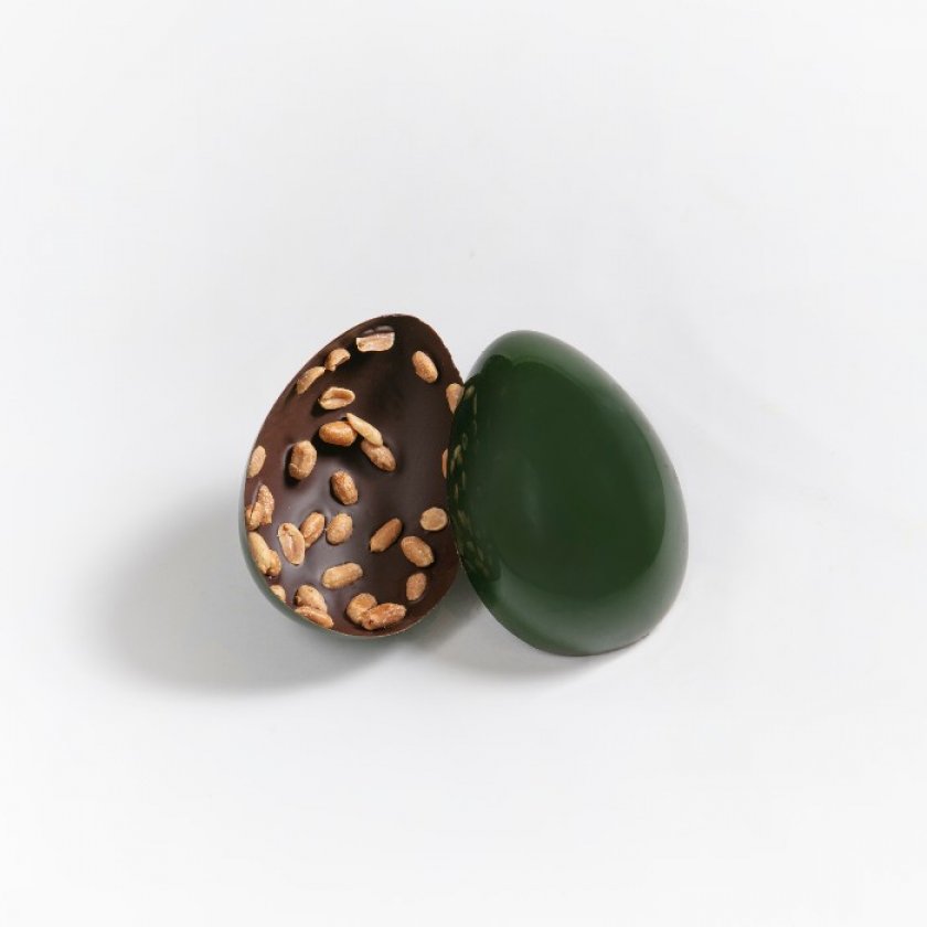 Easter Egg - Chocolate with Peanuts 花生朱古力復活蛋 HKD188  PHOTO / Butterfly Patisserie