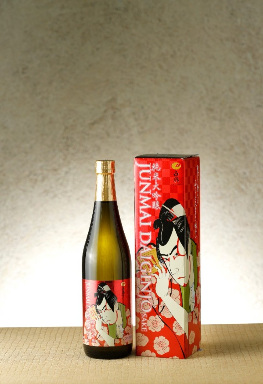  Ichikawa Yaozo III   純米大吟釀清酒 $268/720ml  精米步合：50%  酒精度：15%以上16%未滿  口味：中口  酸度：+1  PHOTO / 白鶴清酒