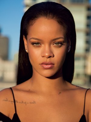 Rihanna-Fenty-article