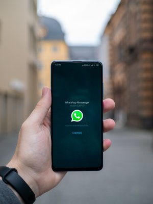 mika-baumeister-uKdkh25_wc0-unsplash