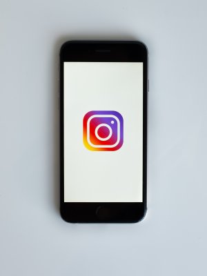 neonbrand-z3kBG5xIhjo-unsplash