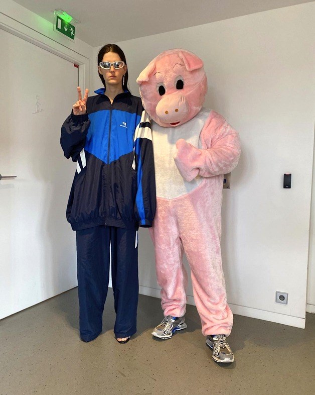 讓你瞬間無痛增高最少4cm丨Balenciaga最新X-Pander懸掛式鞋跟波鞋開始預售