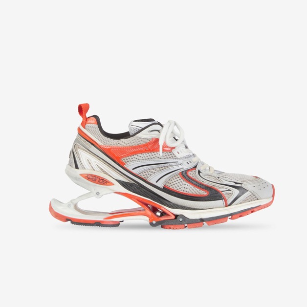 讓你瞬間無痛增高最少4cm丨Balenciaga最新X-Pander懸掛式鞋跟波鞋開始預售
