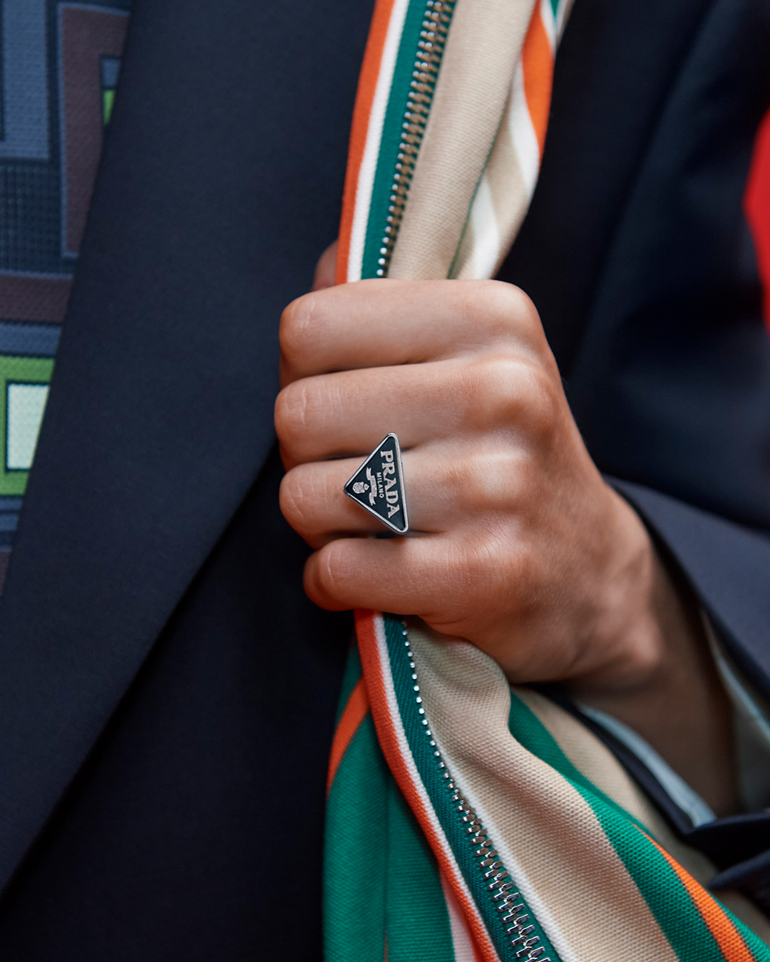 Prada 2022春夏男裝系列11大看點一覽丨男神宋江、李鐘碩及Win Metawin隔空支持時裝騷