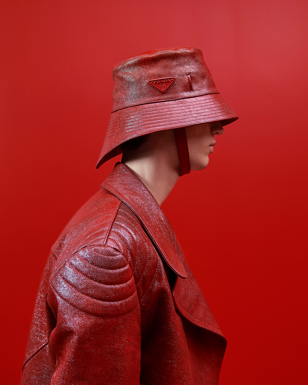Prada 2022春夏男裝系列11大看點一覽丨男神宋江、李鐘碩及Win Metawin隔空支持時裝騷