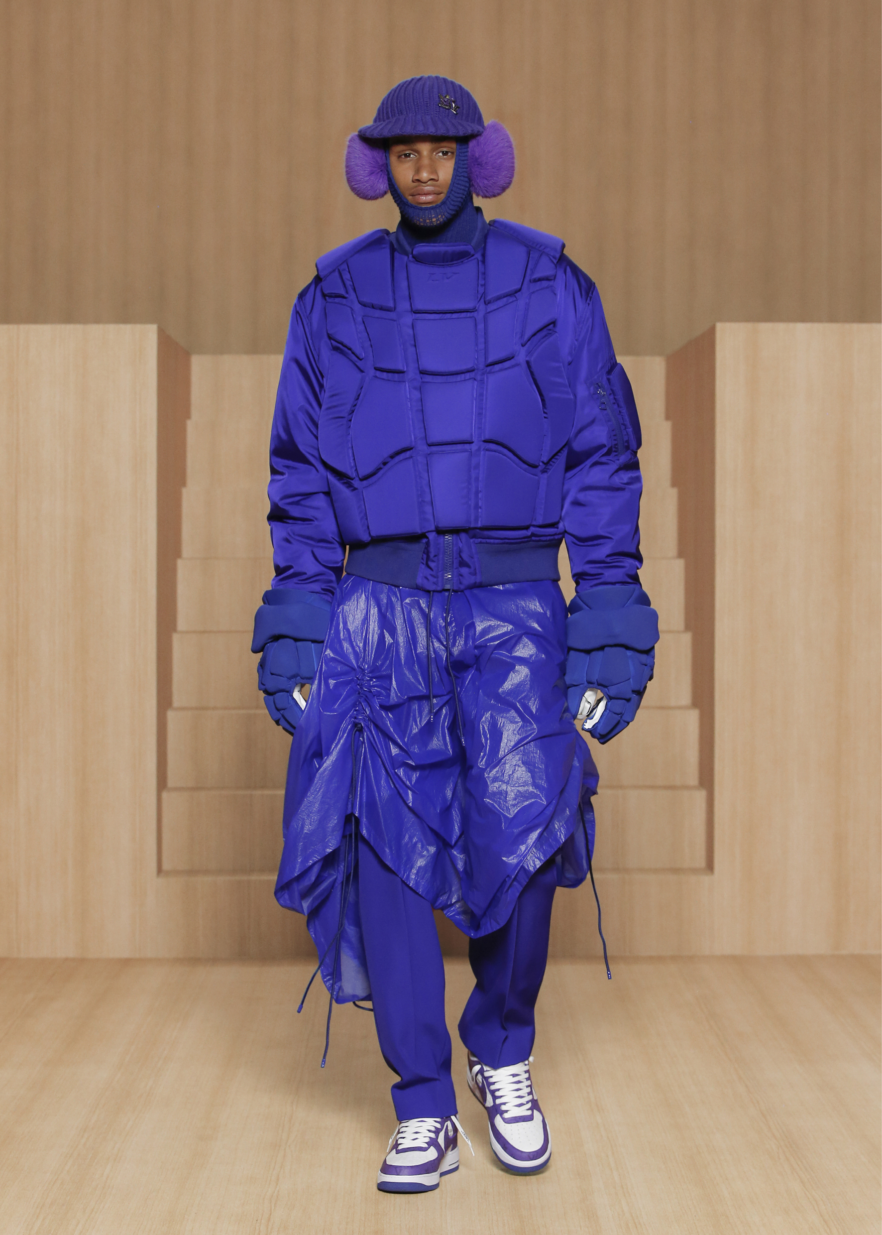 Louis Vuitton 2022春夏男裝系列13大亮點有驚喜丨LV x Nike Air Force 1、模糊性別裙裝成最強看點