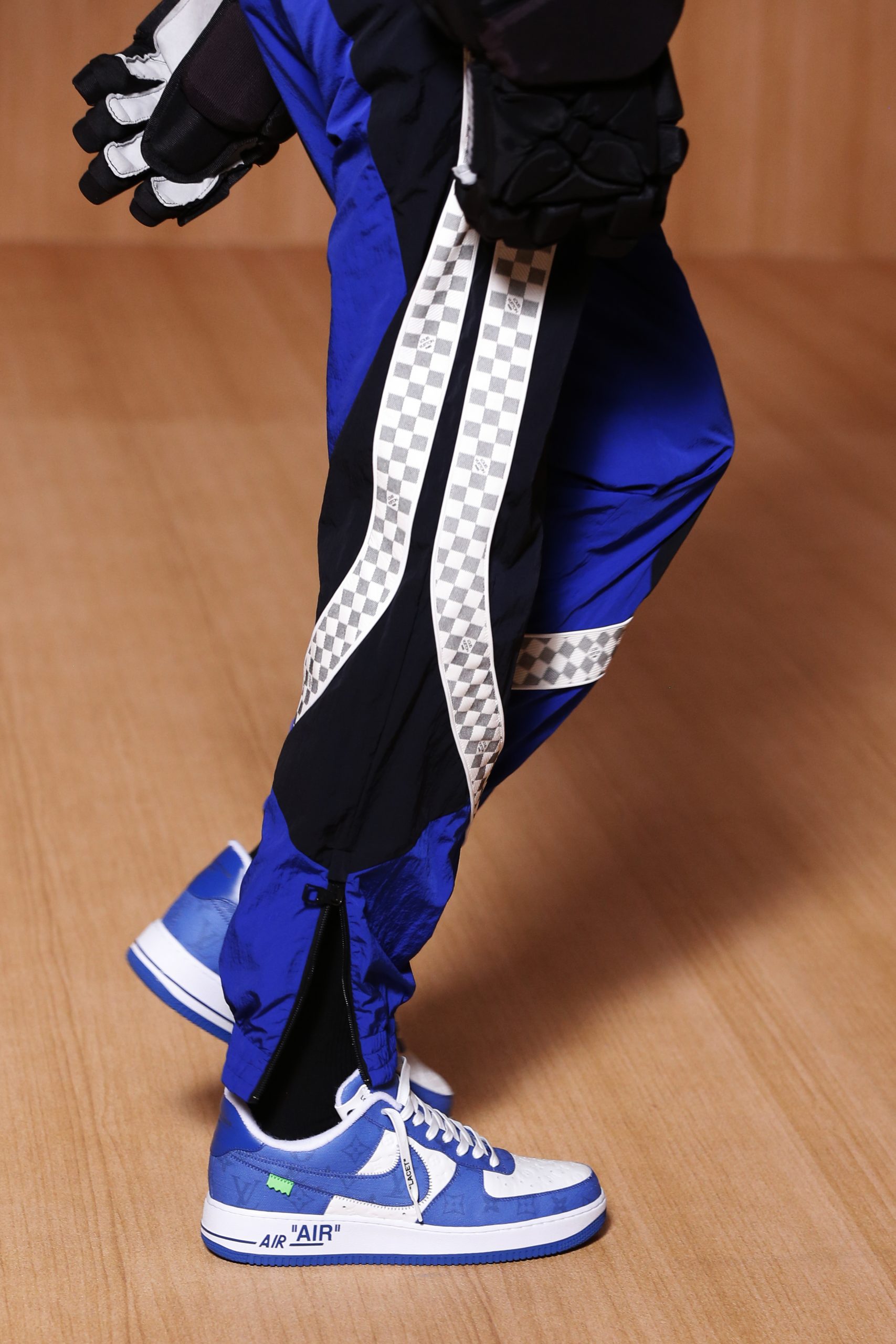 Louis Vuitton 2022春夏男裝系列13大亮點有驚喜丨LV x Nike Air Force 1、模糊性別裙裝成最強看點