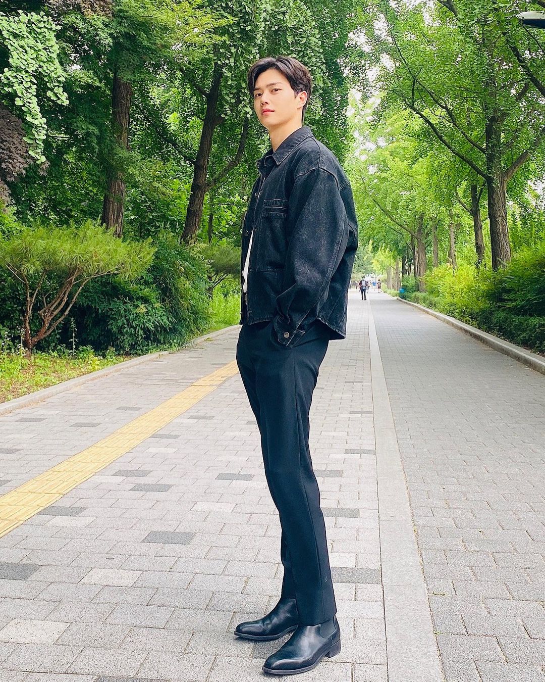 與最美小三韓韶禧合演《無法抗拒的他》挑戰渣男角色丨參考宋江私下暖男穿搭為自己提升好感度