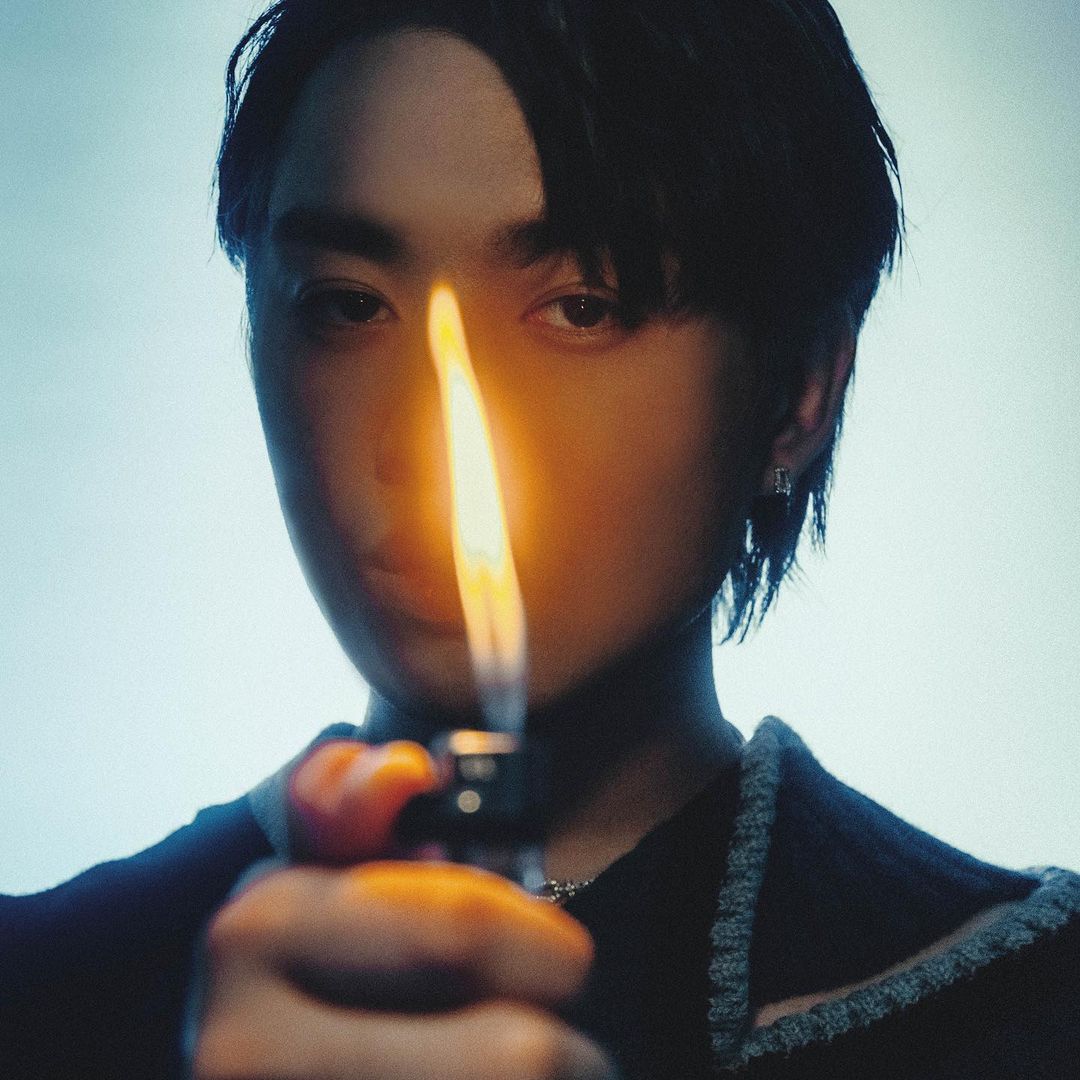 Jer新歌〈人類群星閃耀時〉面世丨MIRROR柳應廷以穿搭盡顯唱作人魅力