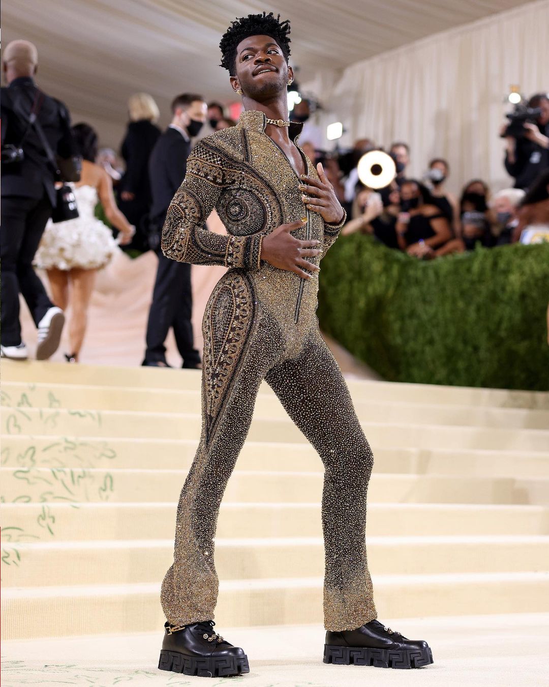Met Gala 2021丨饒舌歌手Lil Nas X化身聖鬥士星矢、Timothée Chalamet穿Converse行紅地毯惹來熱烈討論