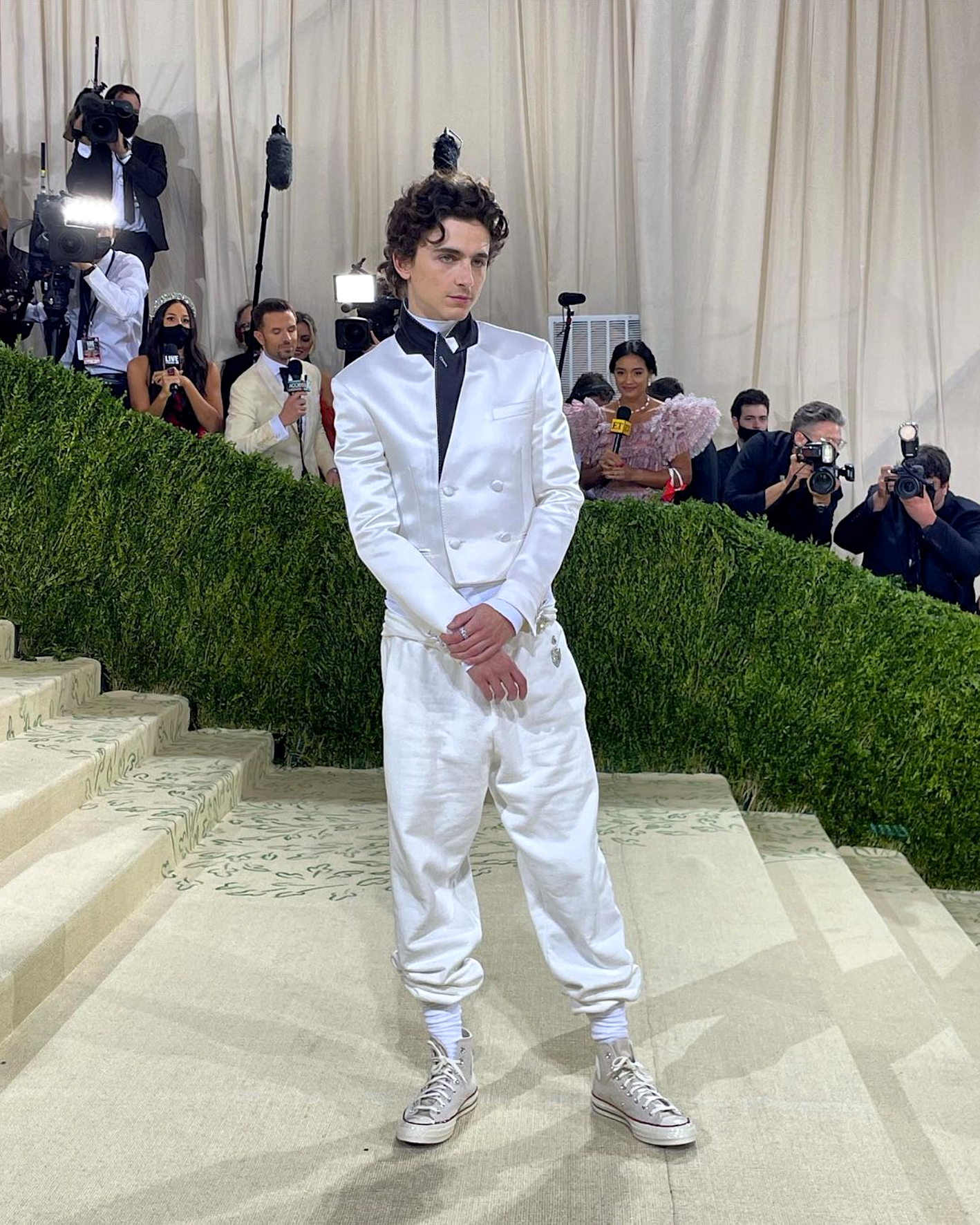 Met Gala 2021丨饒舌歌手Lil Nas X化身聖鬥士星矢、Timothée Chalamet穿Converse行紅地毯惹來熱烈討論