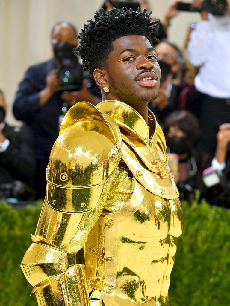 Met Gala 2021丨饒舌歌手Lil Nas X化身聖鬥士星矢、Timothée Chalamet穿Converse行紅地毯惹來熱烈討論