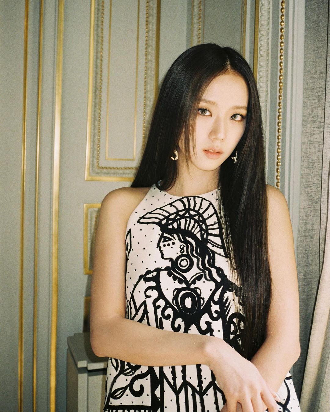 BLACKPINK金智秀將於韓劇《雪滴花》首任女主角｜盤點Jisoo 5個最吸引男生的女友系穿搭