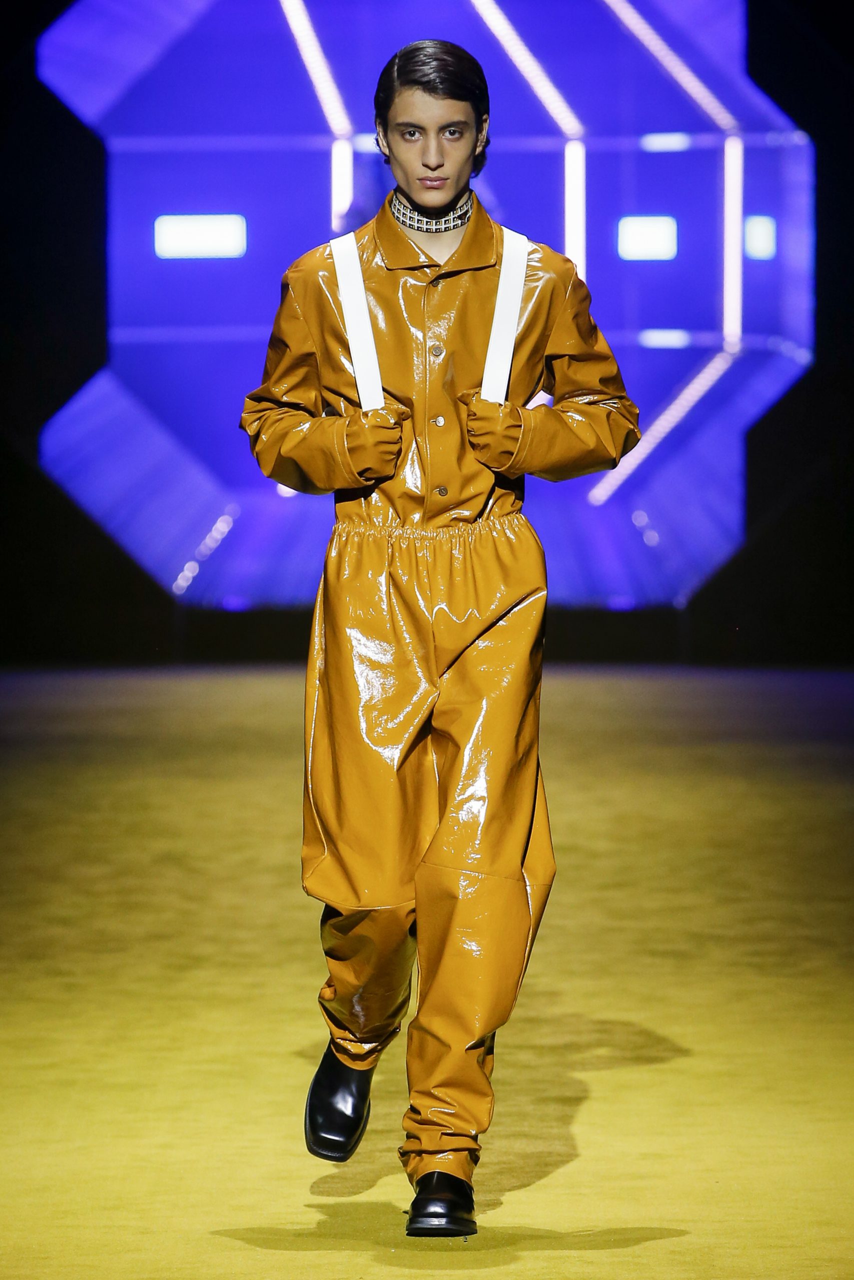 盤點Prada 2022秋冬男裝系列9大看點丨《侏儸紀公園》Jeff Goldblum擔任模特兒、工作服重拾儀式感