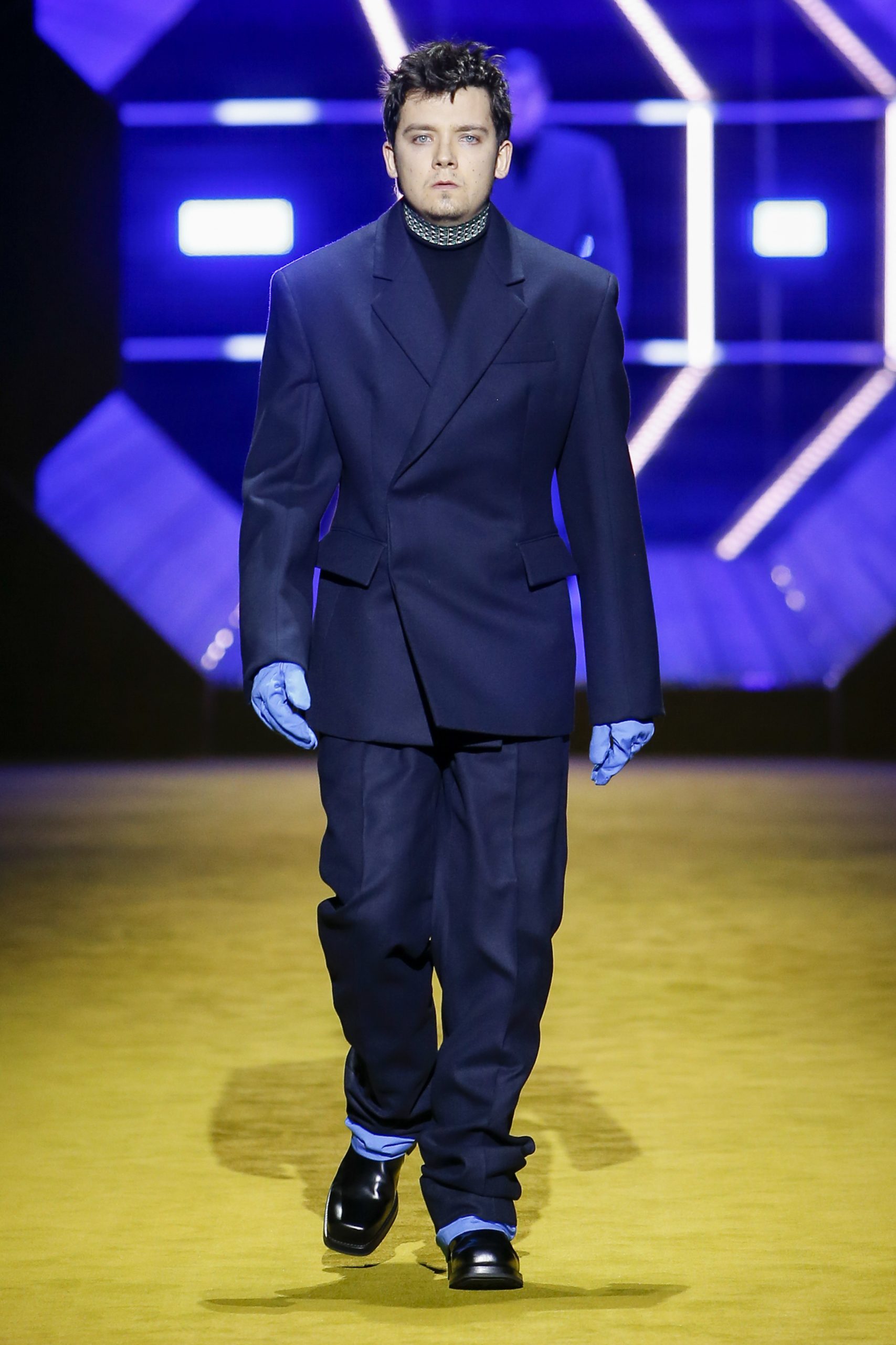 盤點Prada 2022秋冬男裝系列9大看點丨《侏儸紀公園》Jeff Goldblum擔任模特兒、工作服重拾儀式感