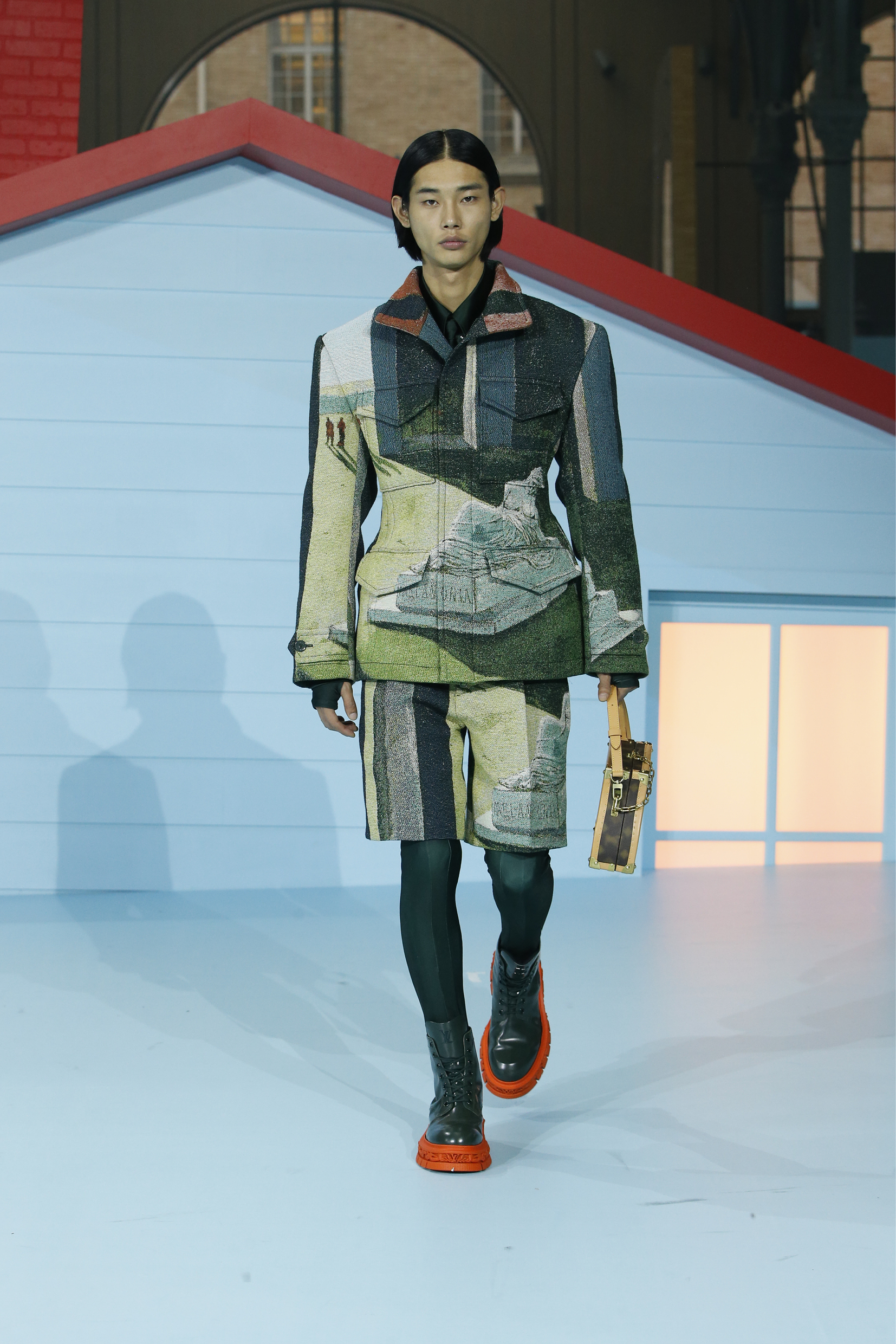 Louis Vuitton 2022秋冬男裝系列6大看點 | Virgil Abloh最後之作、多位名人紅星齊致敬、回顧The Boyhood Ideology創作哲學