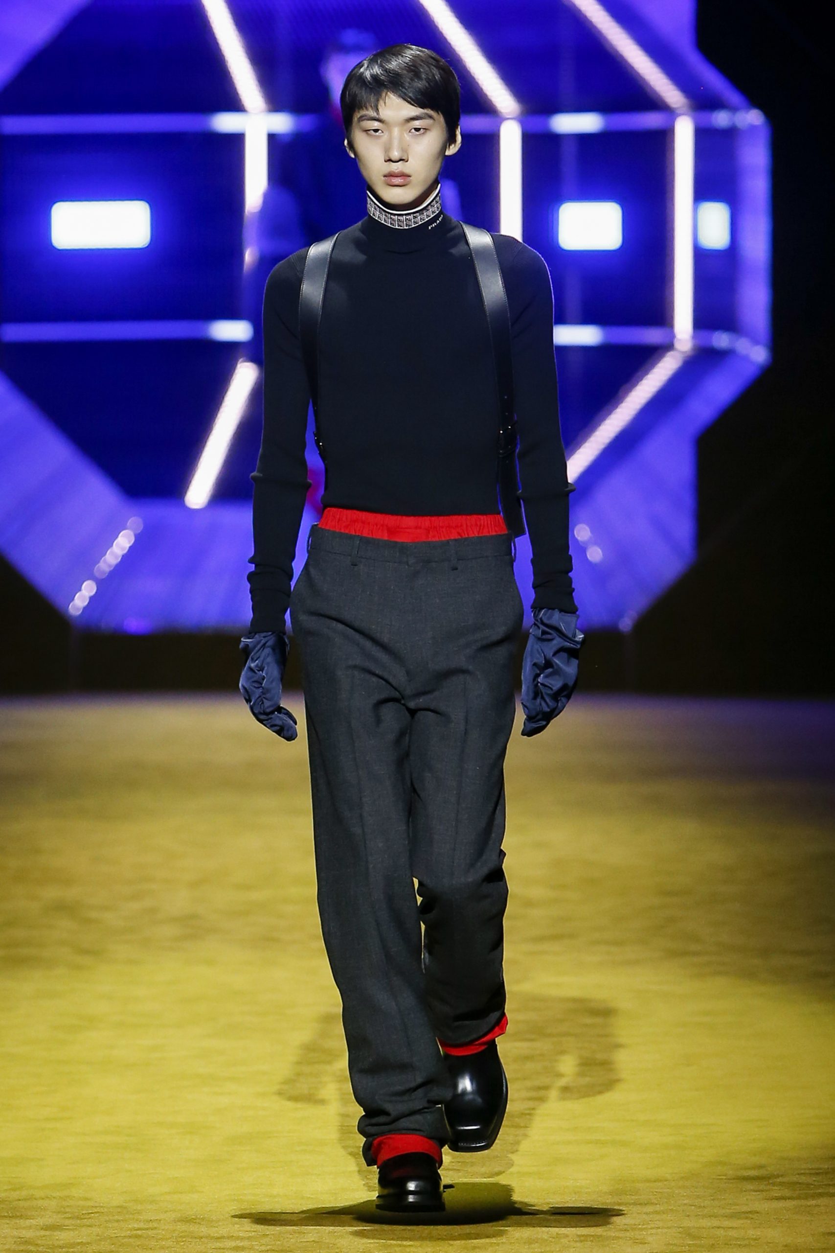 盤點Prada 2022秋冬男裝系列9大看點丨《侏儸紀公園》Jeff Goldblum擔任模特兒、工作服重拾儀式感