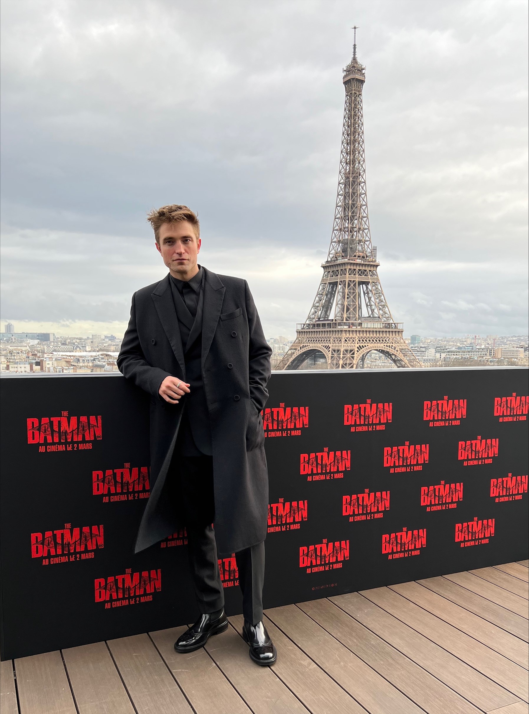 Robert Pattinson主演2022新版《蝙蝠俠》電影｜因哈利波特配角成名、私下是電玩迷⋯⋯從8件事讓你更認識他