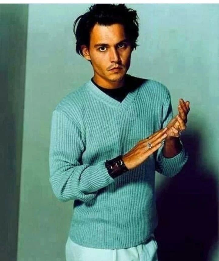 兩度封「最性感男人」｜回顧初代朱古力獎門人Johnny Depp 8個年輕時期男神造型