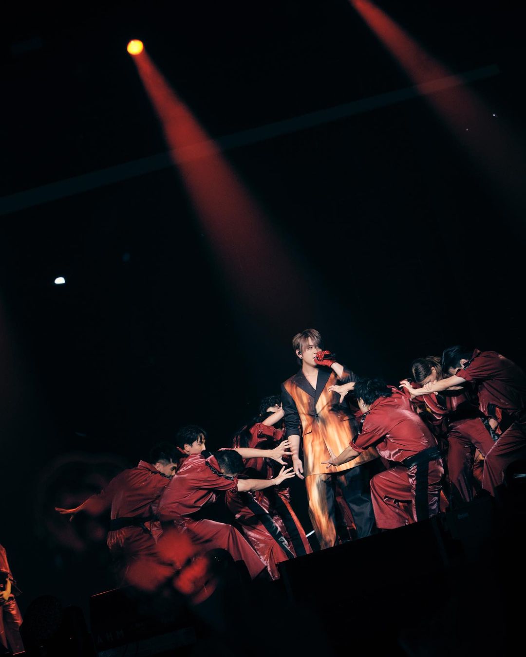 MIRROR姜濤出道五年四奪「叱咤樂壇我最喜愛的歌曲」丨細數姜濤最吸粉的時尚造型
