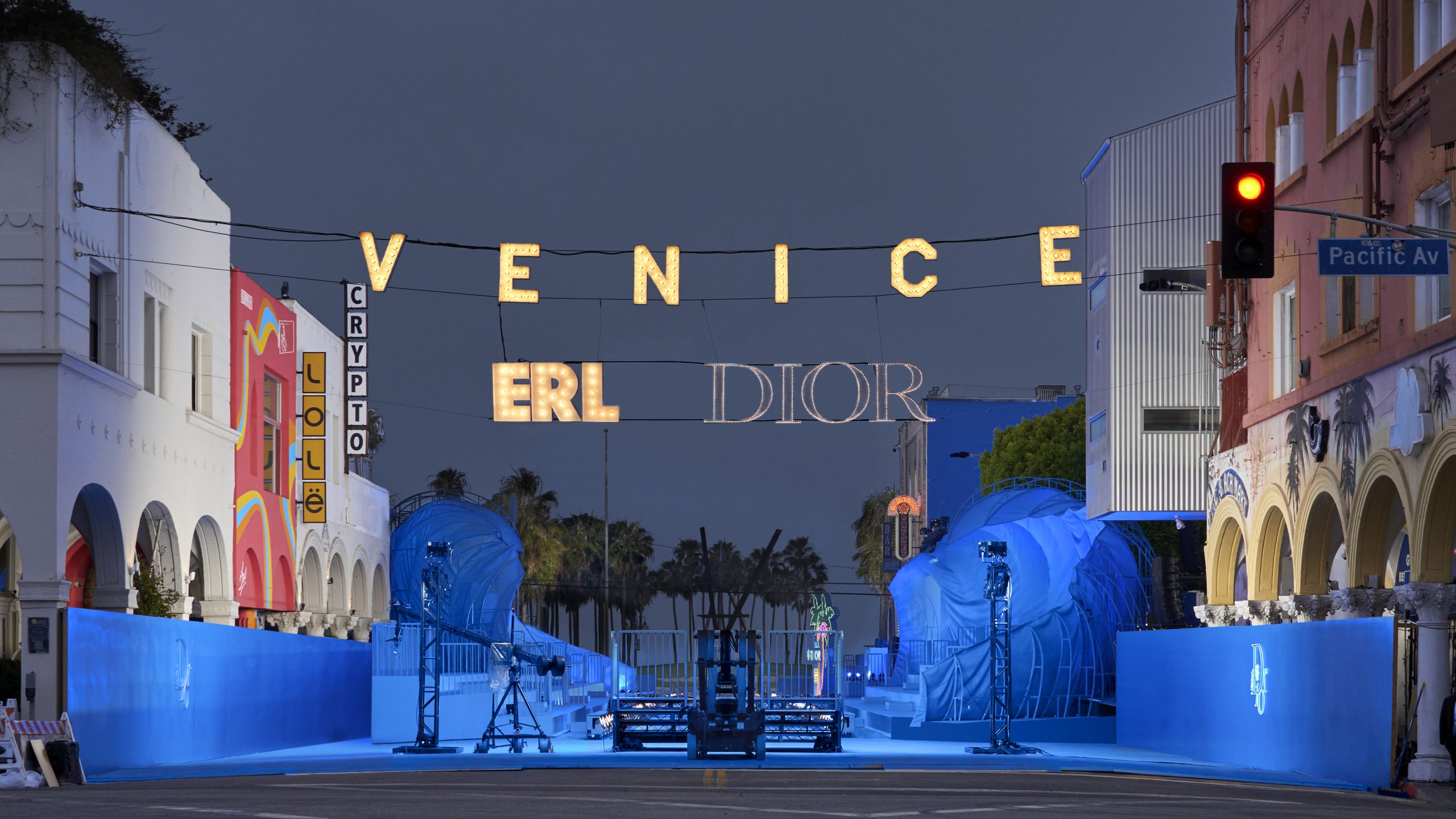 Dior ERL 2023春季男裝騷10大亮點丨Brooklyn Beckham與太太加持、 超迷你Saddle Bag及聯名波鞋必搶
