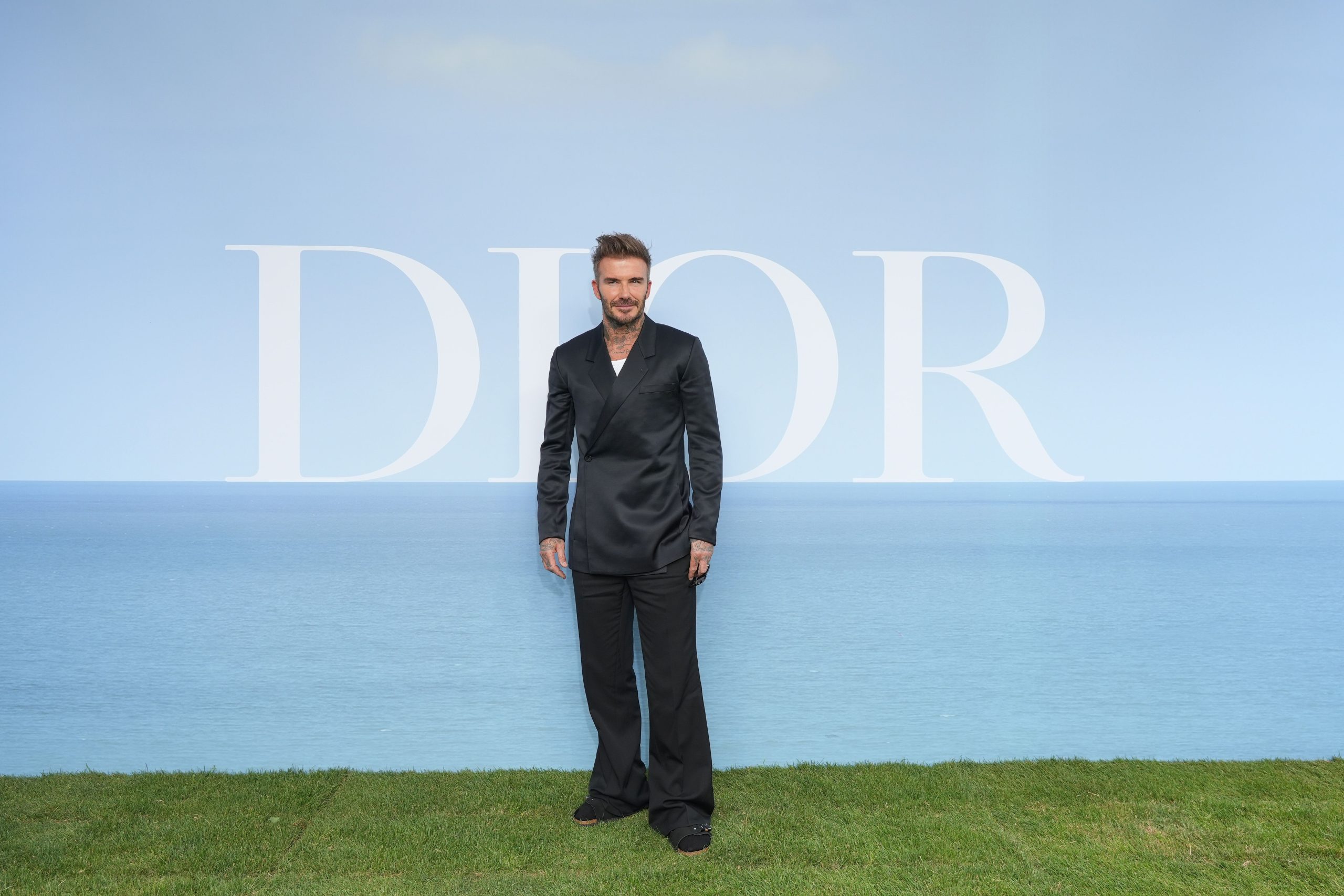重現Christian Dior先生童年花園、Mystery Ranch聯乘系列 | Dior Men 2023春夏時裝騷7大看點一覽