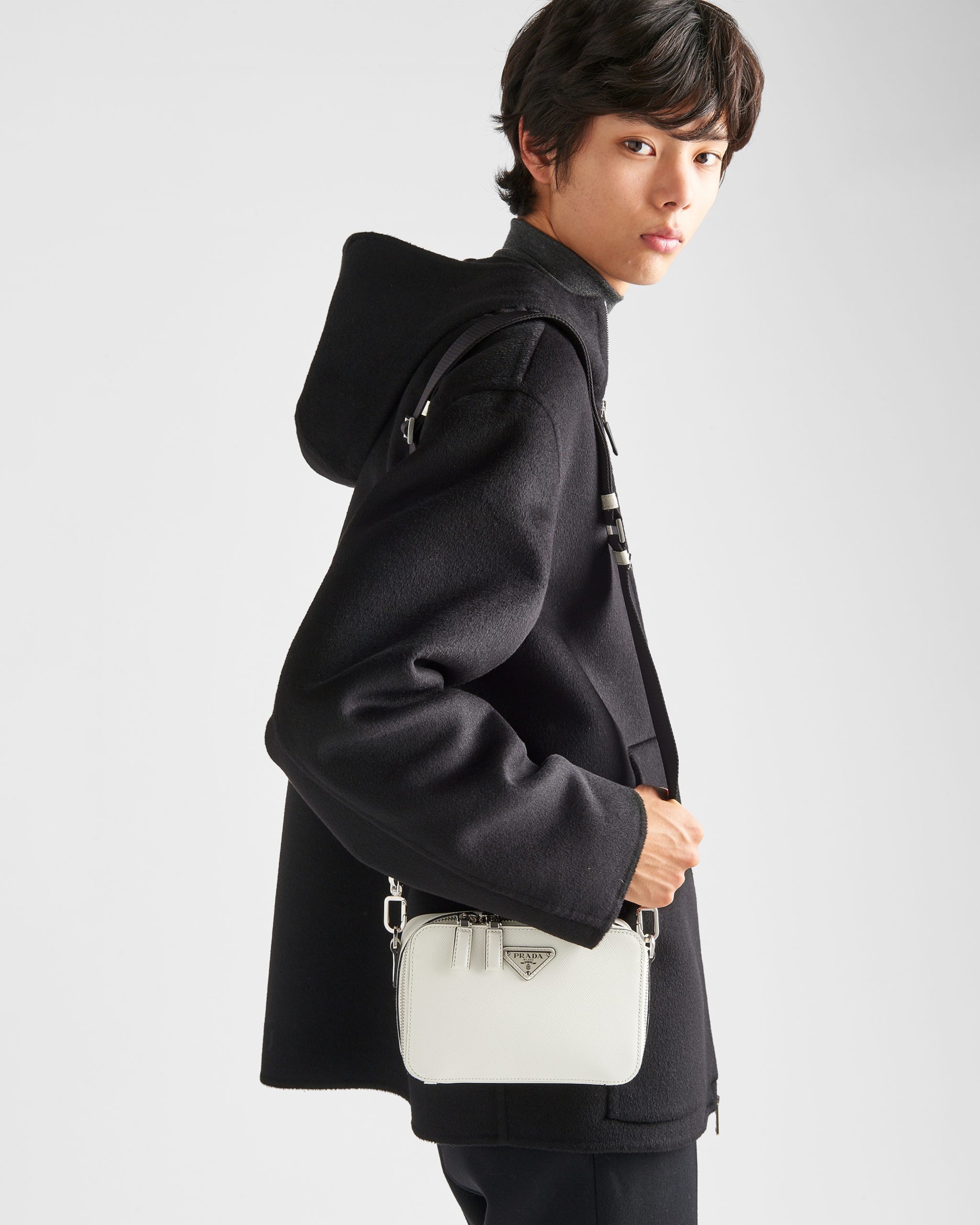 「小廢包」熱潮不減丨11款Bottega Veneta、Dior及Jacquemus男士迷你小手袋推薦