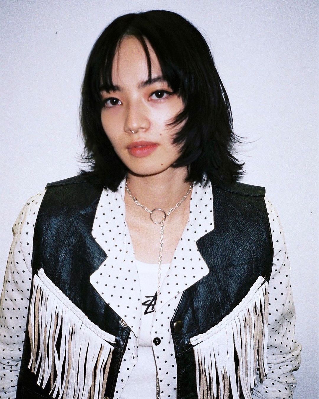 主演催淚作品《餘命十年》在港上映｜「厭世臉女神」小松菜奈為何獲時尚圈及多名導演青睞？ 