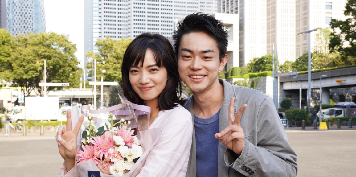 主演催淚作品《餘命十年》在港上映｜「厭世臉女神」小松菜奈為何獲時尚圈及多名導演青睞？ 