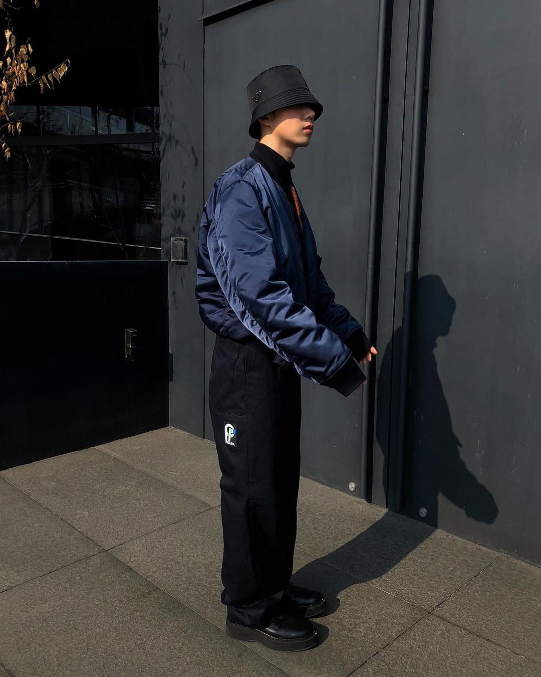 了解時尚大熱的Bucket Hat由來，推介7個男生時尚的漁夫帽穿搭造型示範
