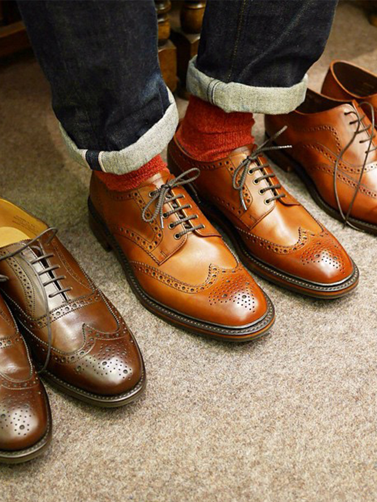 雕花鞋Brogue 才是男士皮鞋之最，了解同款式與歷史和5個男生穿搭造型示範